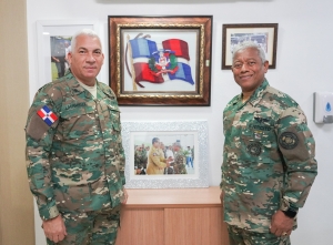 Director General del CESMET realiza visita de oficial al ISSFFAA