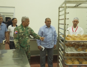 ISSFFAA recibe visita del Vicealmirante ® Edmundo Félix Pimentel