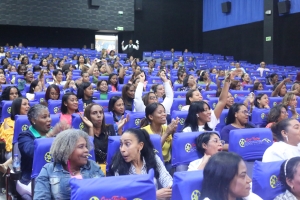 Entre música y múltiples premios ISSFFAA celebra Día de las madres