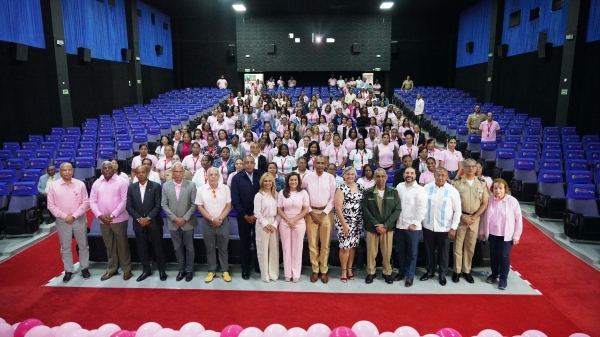ISSFFAA y Coopinfa Celebran Charla-Conferencia en el Mes de la Prevención del Cáncer de Mama
